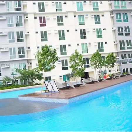 סן פדרו מקאטי San Lorenzo Place Condo מראה חיצוני תמונה