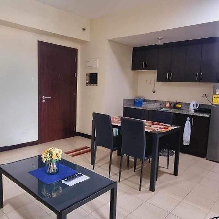 סן פדרו מקאטי San Lorenzo Place Condo מראה חיצוני תמונה
